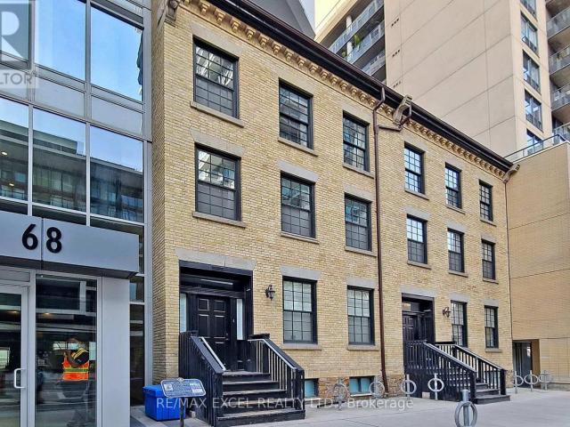apartment at TH01 68 SHUTER STREET, Toronto, Ontario, M5B1B1