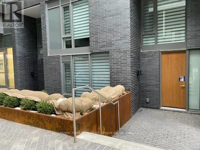 apartment at TH 109 106 VARNA DRIVE, Toronto, Ontario, M6H0C8