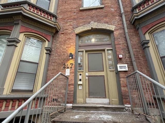 apartment at UNIT 5 217 JARVIS STREET, Toronto, Ontario, M5B2C1