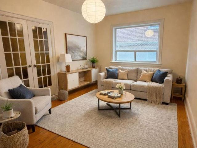 apartment at UNIT # 103 105 KENWOOD AVENUE, Toronto, Ontario, M6C2S1