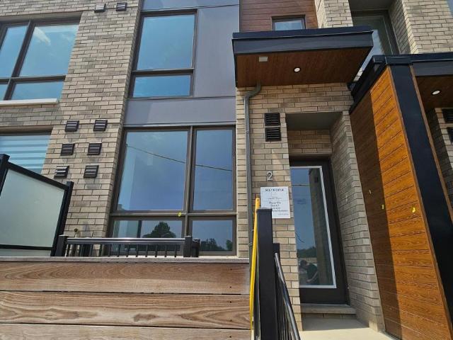 apartment at UNIT 2 UPPER 70 GREEN GARDENS BOULEVARD, Toronto, Ontario, M6A2M3