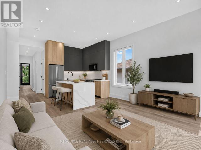 apartment at UNIT 2 28 NORCROSS ROAD, Toronto, Ontario, M3H2R4
