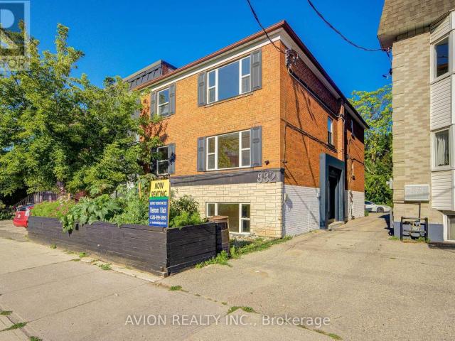 apartment at UNIT 3 882 BROADVIEW AVENUE, Toronto, Ontario, M4K2R1