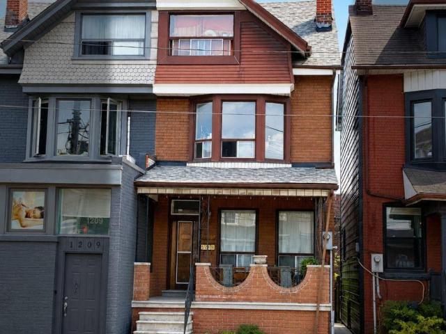 apartment at UPPER 1211 COLLEGE STREET, Toronto, Ontario, M6H1C1