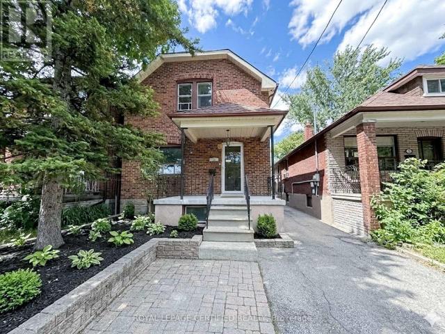 apartment at UPPER 148 BELGRAVIA AVENUE, Toronto, Ontario, M6E2M7