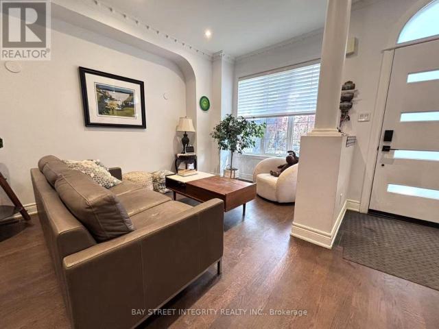 apartment at UPPER 162 CLAREMONT STREET, Toronto, Ontario, M6J2M8