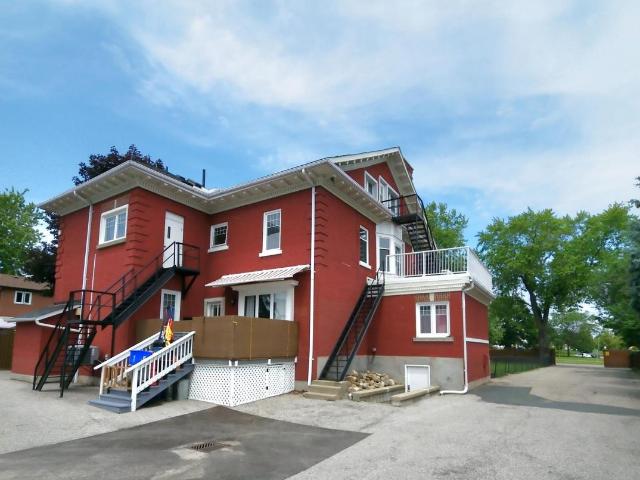 apartment at UPPER #2 1110 SIMCOE STREET S, Oshawa, Ontario, L1H4L8
