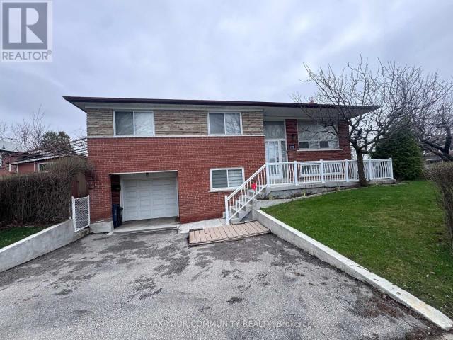 apartment at UPPER – 300 DRIFTWOOD AVENUE
