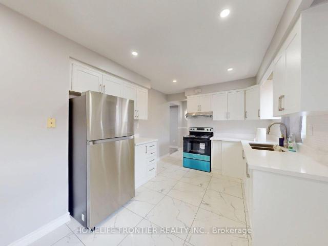 apartment at UPPER – 337 HANSEN ROAD N