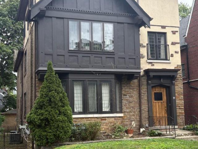 apartment at UPPER 39 WHITEHALL ROAD, Toronto, Ontario, M4W2C5