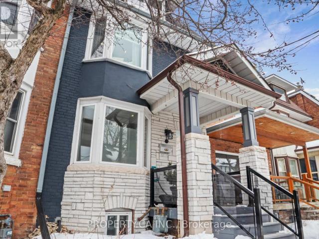 apartment at UPPER 635 CHRISTIE STREET, Toronto, Ontario, M6G3E6