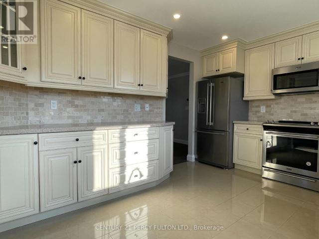 apartment at UPPER 771 KROSNO BOULEVARD, Pickering, Ontario, L1W1G5