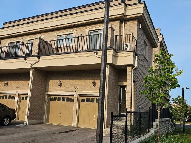 apartment at UPPER – 9430 BAYVIEW AVENUE