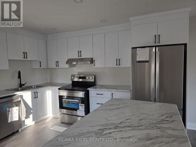 apartment at UPPER FLOOR 420 WINFIELD TERRACE, Mississauga, Ontario, L5R1P2