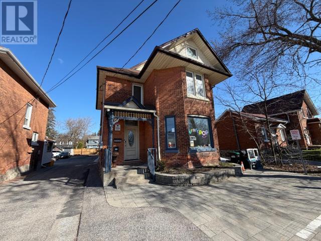 apartment at UPPER LEVEL 100 ESSA ROAD, Barrie, Ontario, L4N3K7