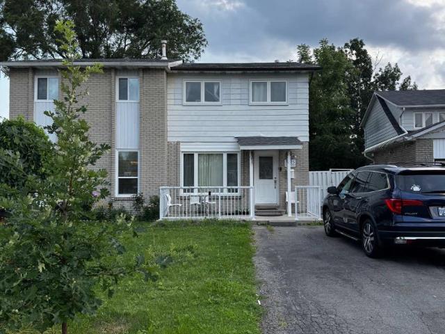 apartment at UPPER LEVEL 1025 BLAIRHOLM AVENUE, Mississauga, Ontario, L5C1G5