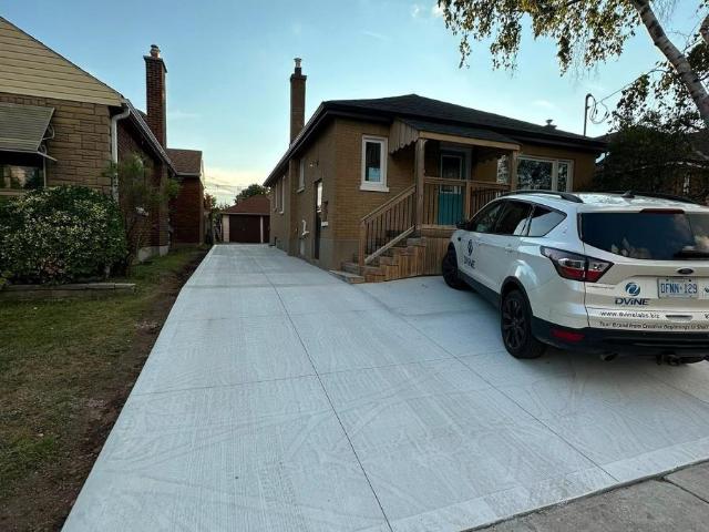 apartment at UPPER LEVEL – 102 WILSON ROAD S