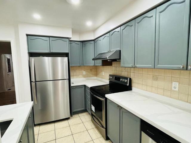apartment at UPPER LEVEL – 48 HERDWICK STREET