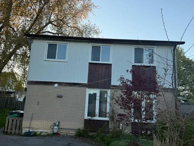 apartment at UPPER LEAVE 1/2ND FLOOR – 5 HERRON PLACE