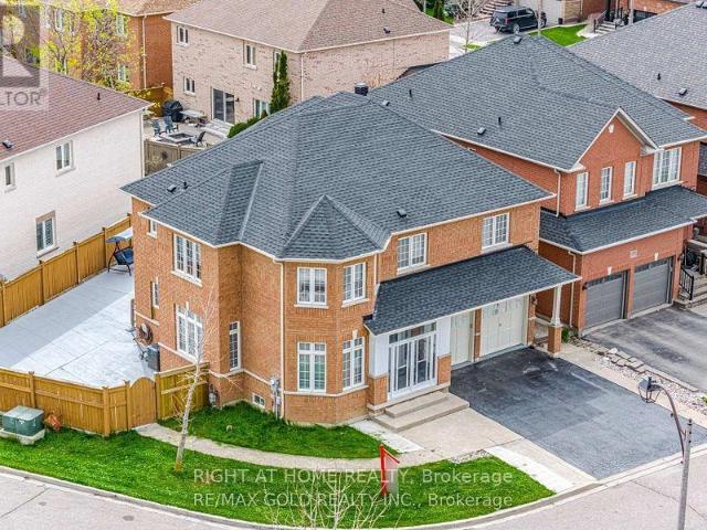 apartment at UPPER UNIT 29 LAURENTIDE CRESCENT, Brampton, Ontario, L6P1Y3