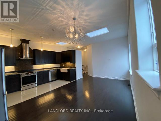 apartment at UPR. FR 385 JANE STREET, Toronto, Ontario, M6S3Z3