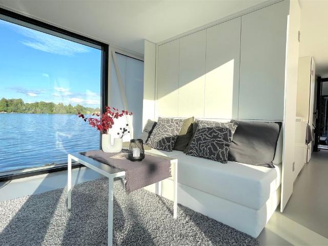 Apartment auf dem Wasser voll ausgestattet und bezugsfertig, Lage: wo immer Sie wollen!