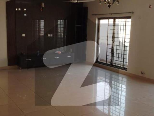 Apartment Available For Rent Askari 10