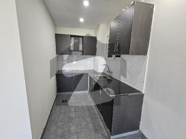 Apartment available for rent Bahria Town Phase 8
