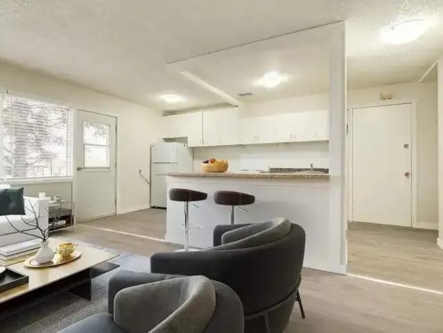 Apartment Bonnyville AB 102700245