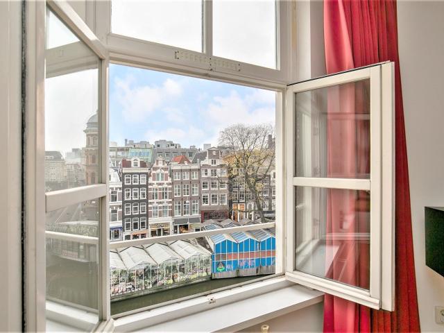 apartment bij Singel Amsterdam 1012WP