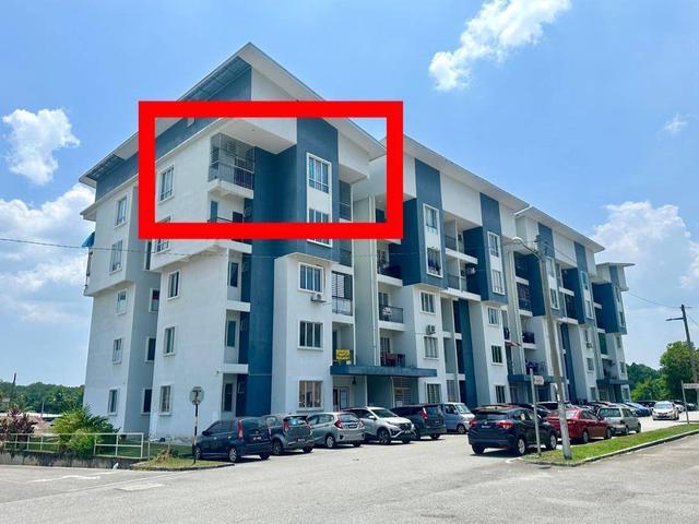 Apartment Bkt Inai Nilai Freehold Bumi 2R2B With Lift
