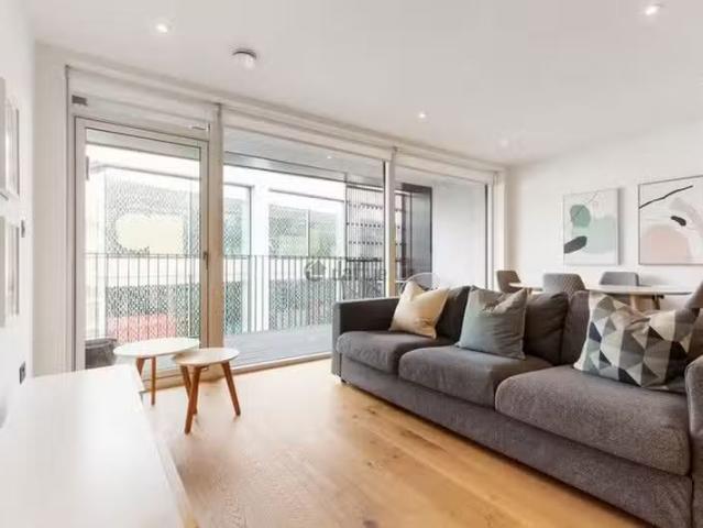 Apartment, Block 03, Grand Canal Dock, Dublin 2 is for rent