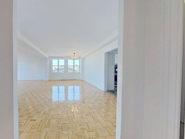 Apartment Building in the Heart of Westmount – 200 Kensington, Montreal