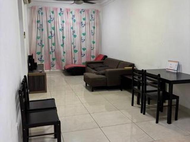 Apartment golden sands jb town fully furnished near to CIQ