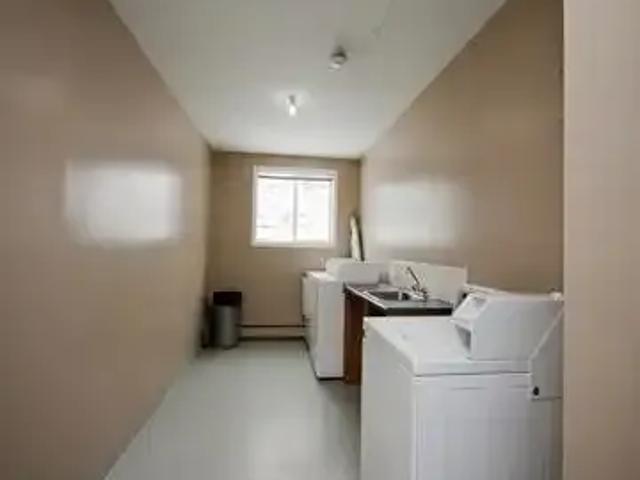 Apartment Grande Prairie AB 100757320