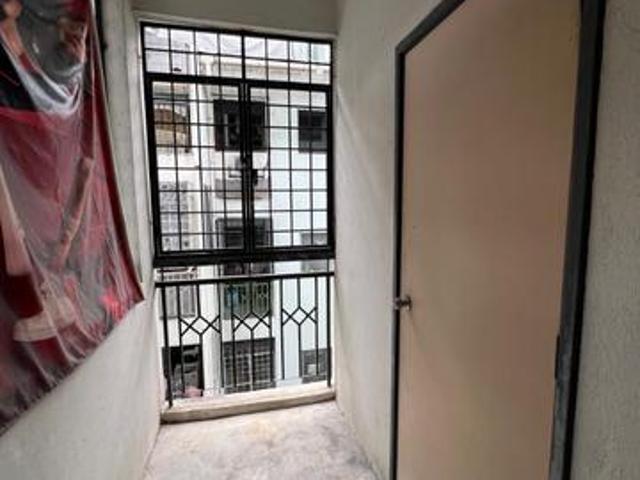 Apartment DTinggian Suasana Bdr Tun Hussein Onn