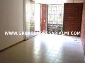 apartment en arriendo Carrera 80 A # 32 73