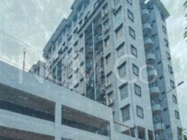 Apartment, End Lot