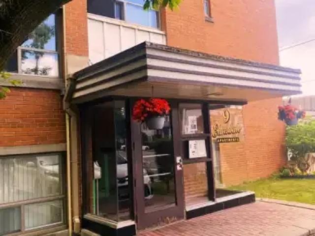 Apartment East York ON LS101555108
