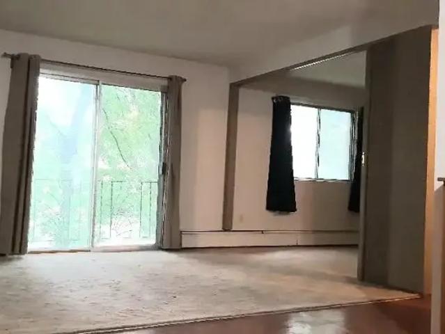 Apartment Edmonton AB 104180117