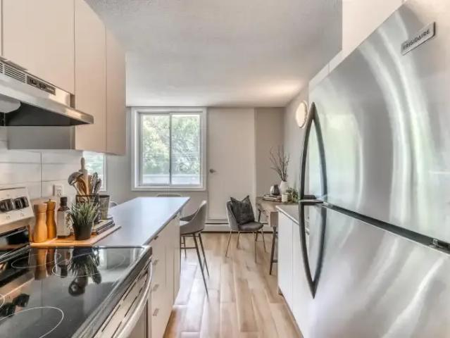 Apartment Edmonton AB 103652747