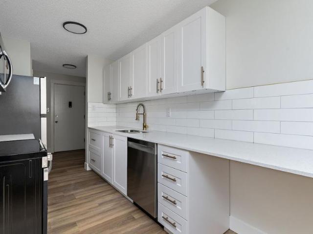 Apartment Edmonton AB 98313399