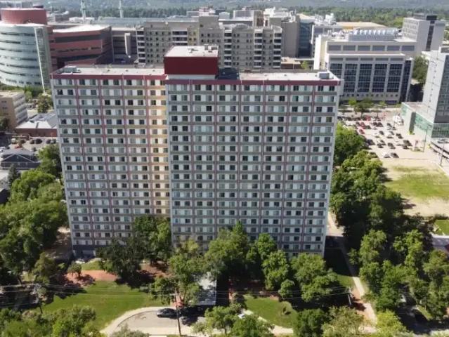 Apartment Edmonton AB LS104000176