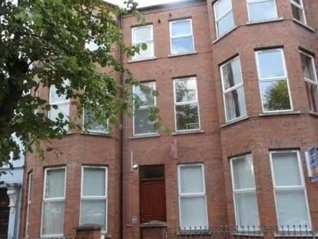 Apartment Eglantine Avenue