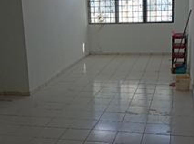 Apartment fot sell