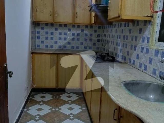 Apartment For Rent 3 Bedroom E 11/4