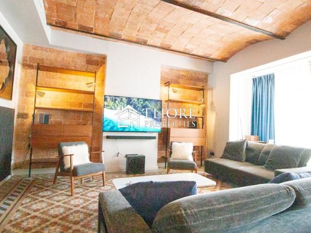 Apartment For Rent 2 Bedrooms Eixample