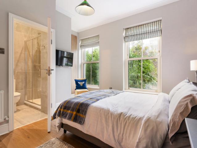 apartment for rent at 10 Leeson Court, Leeson Street Upper, Ireland