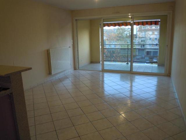 apartment for rent at LE PEAGE DE ROUSSILLON