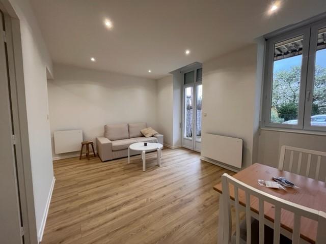 apartment for rent at LE PEAGE DE ROUSSILLON